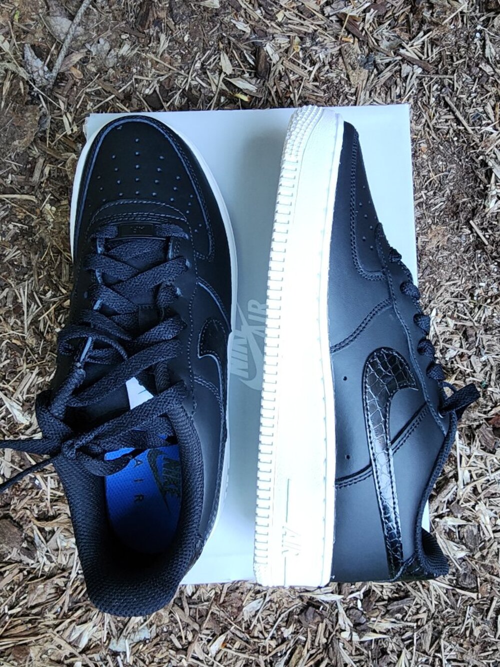 *NEW* Nike Air Force 1's LV8 1 (GS)  Youth 6, Womens 7.5 AF1's Black, White